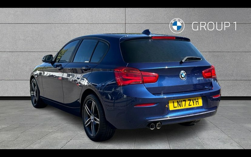 BMW 1 Series 120I Sport 5-Door Blue #2