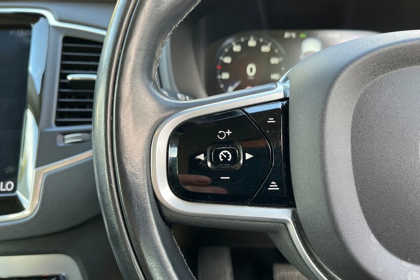 Volvo XC90 T8 Twin Engine Momentum Awd Black #18
