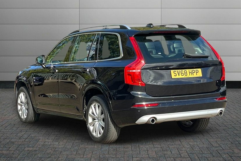 Volvo XC90 T8 Twin Engine Momentum Awd Black #3