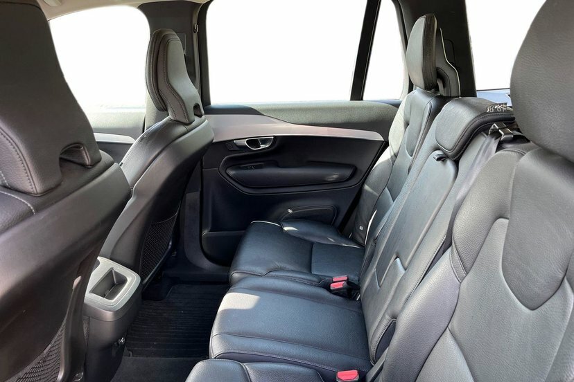 Volvo XC90 T8 Twin Engine Momentum Awd Black #10