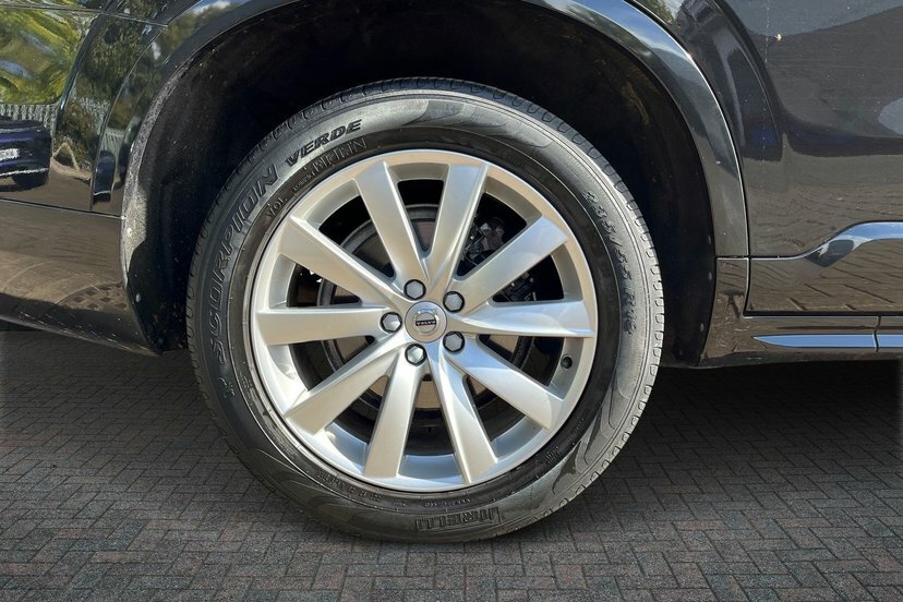 Volvo XC90 T8 Twin Engine Momentum Awd Black #5