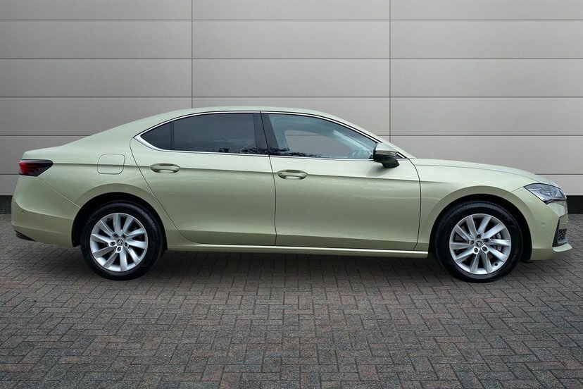 Skoda Superb 2.0 Tdi Se L Hatchback Dsg 4Wd 193 Ps Yellow #3