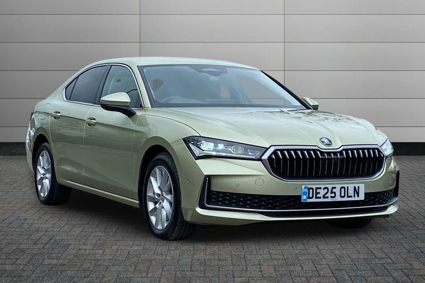 Skoda Superb 2.0 Tdi Se L Hatchback Dsg 4Wd 193 Ps Yellow