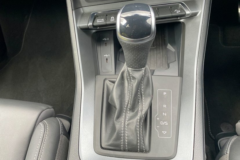 Audi Q3 40 Tdi 200 Quattro S Line S Tronic #32