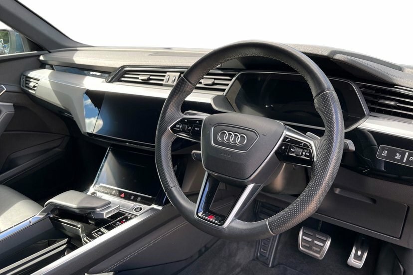 Audi Q8 e tron 55 S Line Sportback Quattro 114K Blue #6
