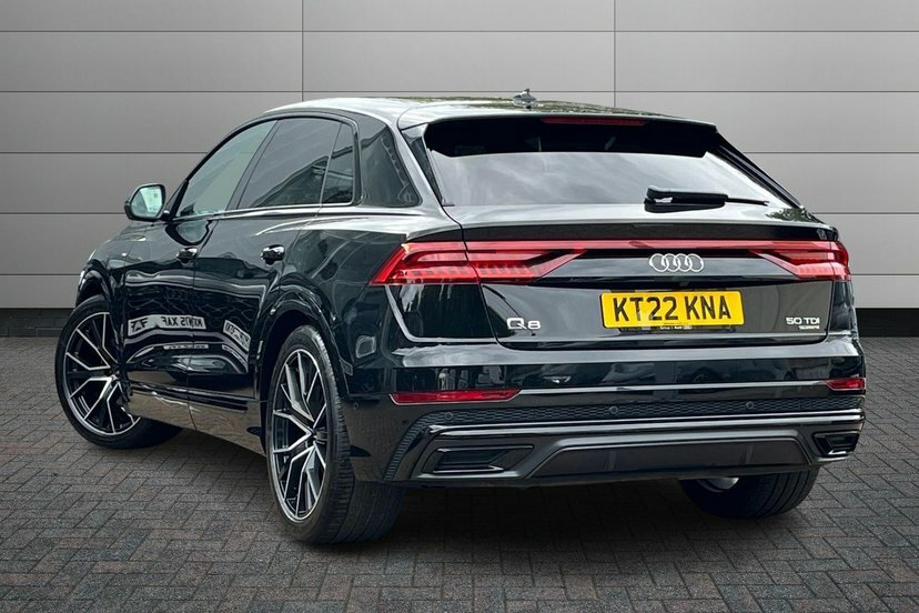 Audi Q8 3.0 Tdi V6 50 Black Edition Suv Tiptron Black #3