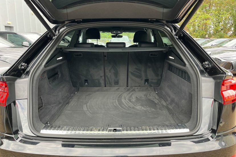 Audi Q8 Sq8 Tfsi Quattro Black Edition Tiptronic Black #12
