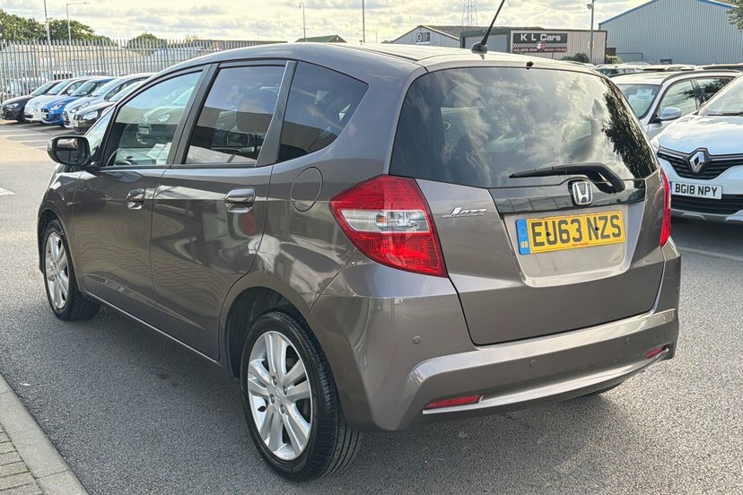 Honda Jazz Jazz I-vtec Ex Cvt Grey #23