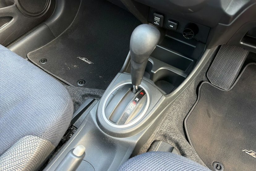 Honda Jazz Jazz I-vtec Ex Cvt Grey #8