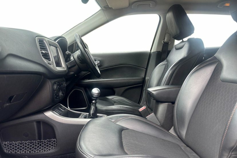 Jeep Compass 1.4T Multiairii Longitude Suv 1 White #2