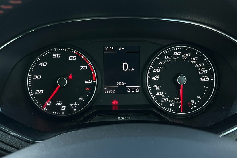 Seat Arona 1.0 Tsi 115 Se Technology Ez Dsg Red #31