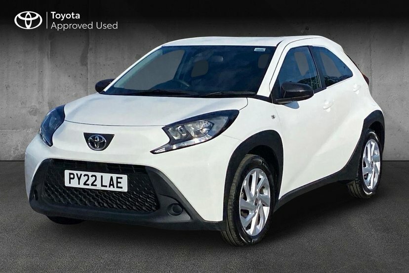 Toyota Aygo X 1.0 Vvt-i Pure Hatchback 72 Ps White #3