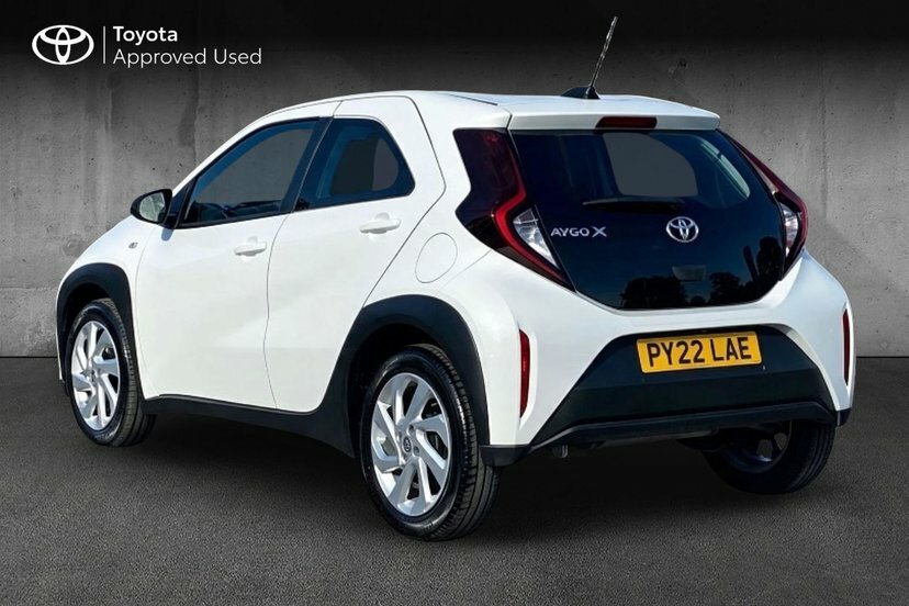 Toyota Aygo X 1.0 Vvt-i Pure Hatchback 72 Ps White #4