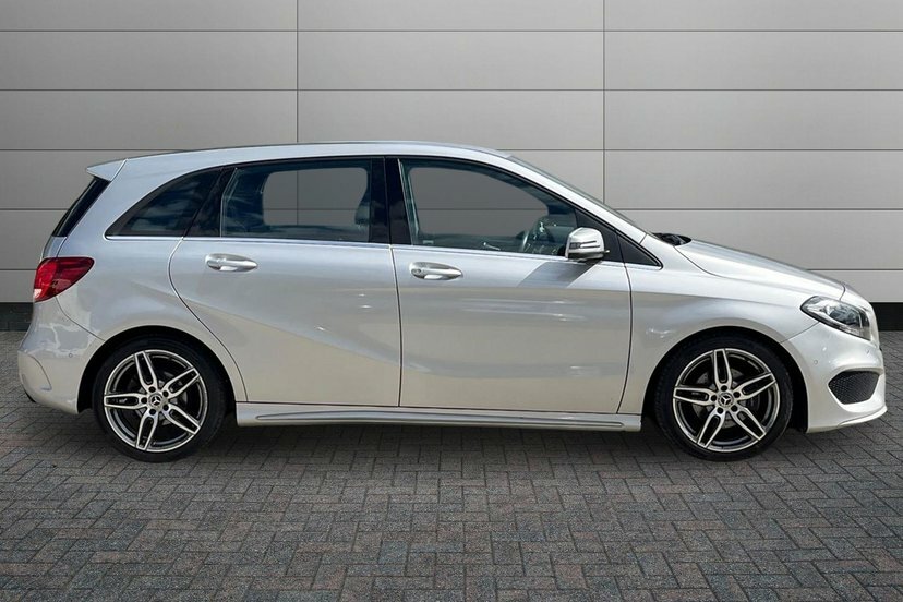 Mercedes-Benz B Class 1.6 B180 Amg Line Executive 7G-dct Silver #4