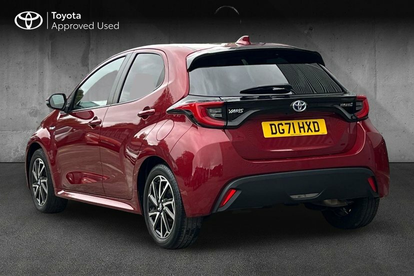 Toyota Yaris Design White #4
