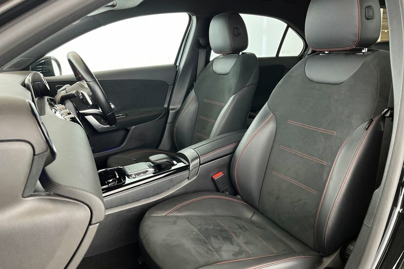 Mercedes-Benz A Class A180 Amg Line Premium Plus Night Edition Grey #42