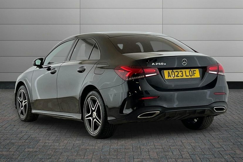 Mercedes-Benz A Class A180 Amg Line Premium Plus Night Edition Grey #2