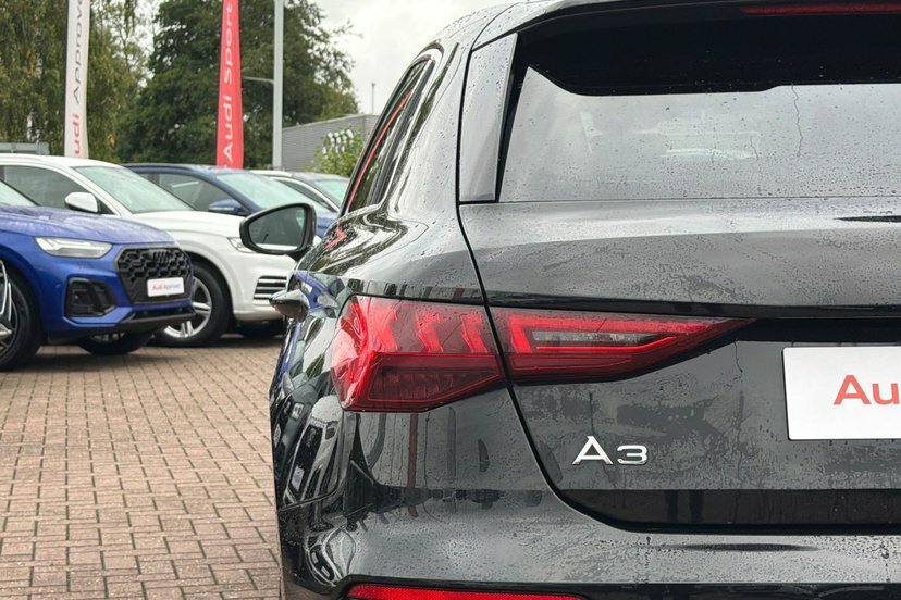 Audi A3 1.0 Tfsi 30 Technik Sportback S Tronic Euro 6 Ss Black #13