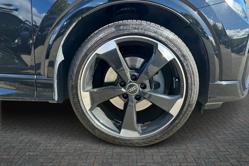 Audi Q2 35 Tfsi Black Edition S Tronic Grey #5