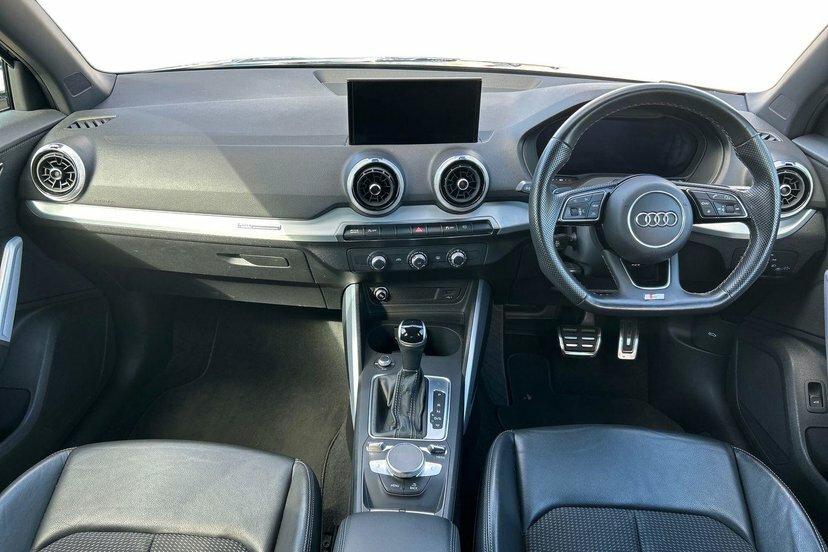 Audi Q2 35 Tfsi Black Edition S Tronic Grey #9