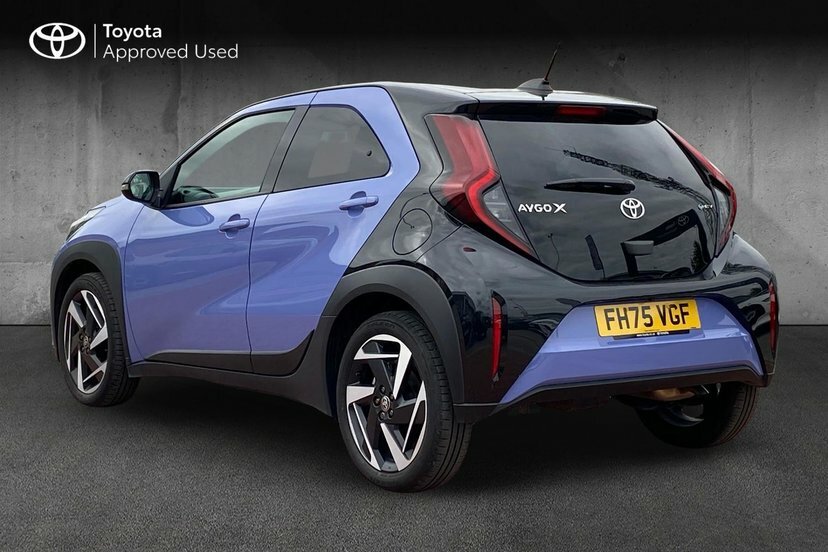 Toyota Aygo X 1.5H 49Kwh Design Hatchback Hybrid Cvt Blue #4