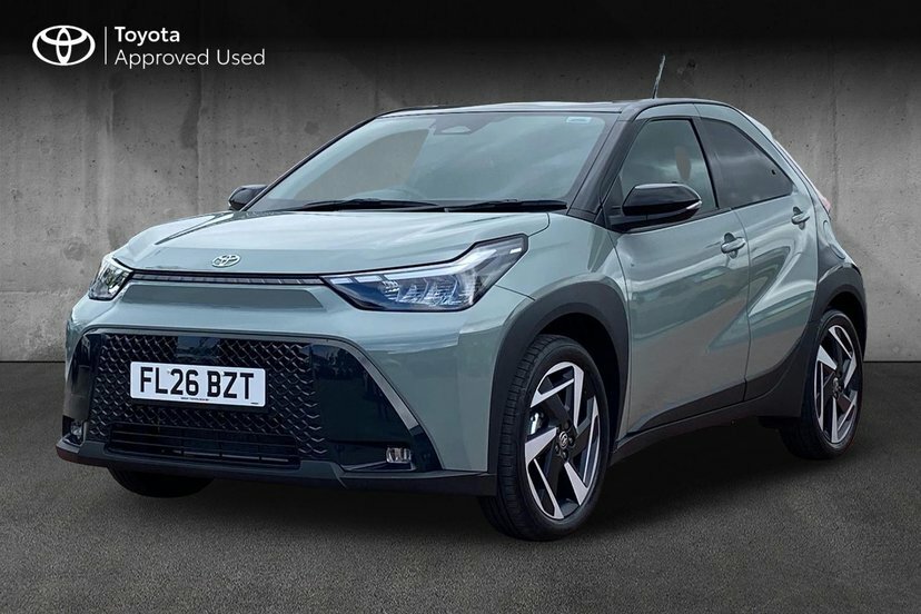 Toyota Aygo X 1.5H 49Kwh Design Hatchback Hybrid Cvt Green #3