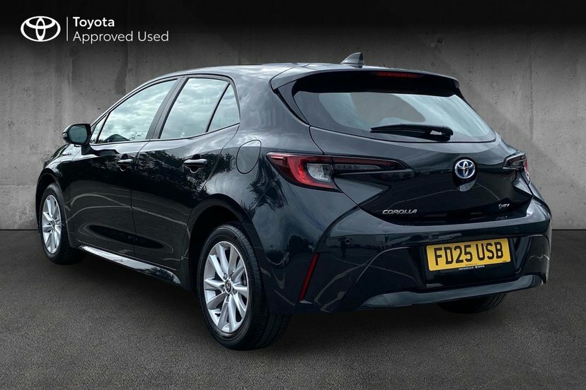 Toyota Corolla 1.8 Vvt-h Icon Hatchback Hybrid Cvt 14 Black #4