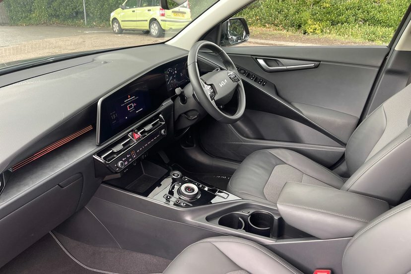 Kia e-Niro 64.8Kwh 4 Suv 201 Bhp Red #21