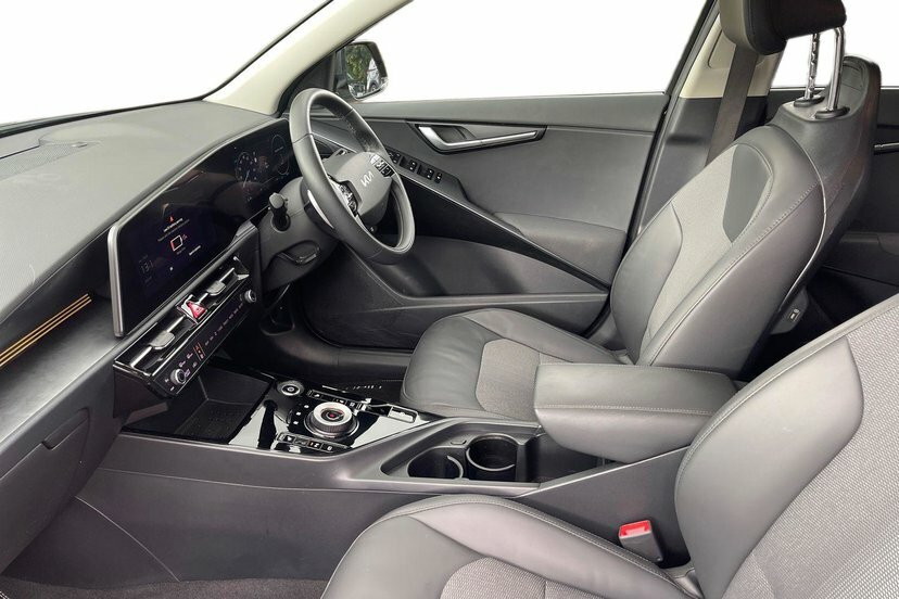 Kia e-Niro 64.8Kwh 3 Suv 201 Bhp Grey #2