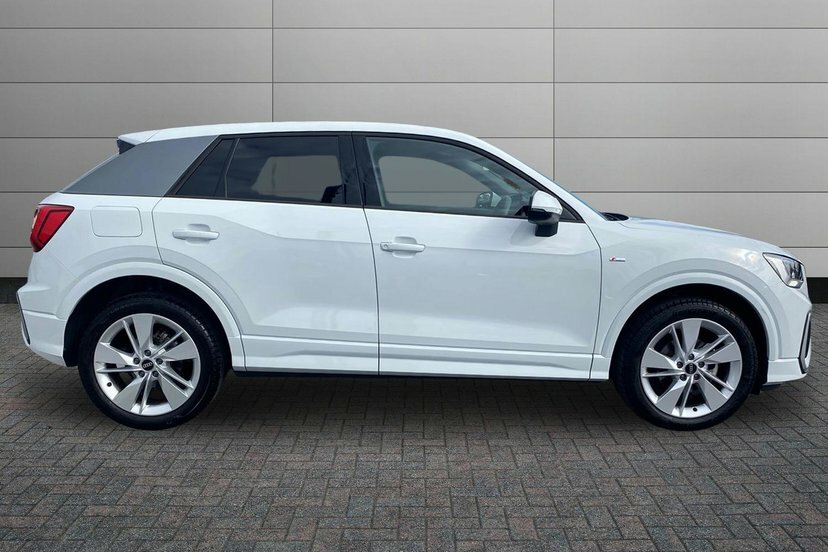 Audi Q2 1.5 Tfsi Cod 35 S Line Suv S Tronic 15 White #4