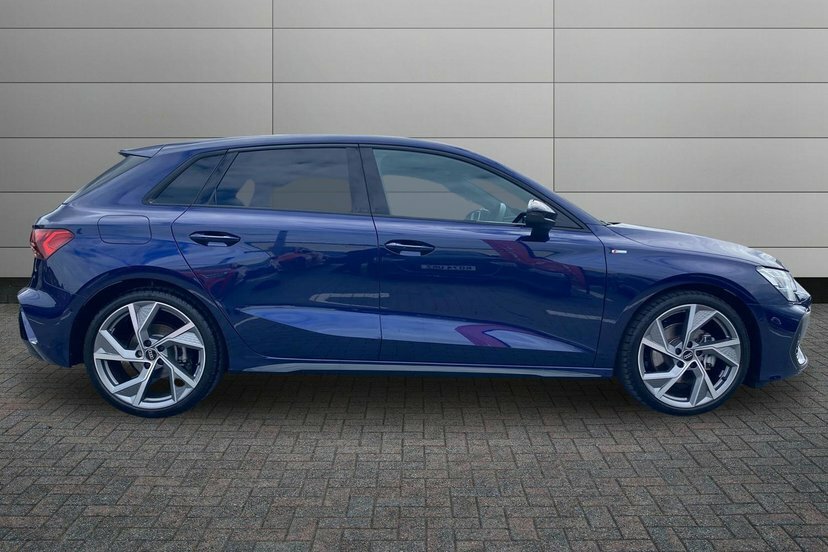 Audi A3 1.5 Tfsi 150 Black Edition S Tronic 2025  #4