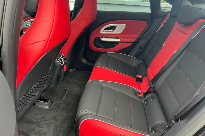 Mercedes-Benz CLA Class Cla 180 Amg Line Executive Blue #25
