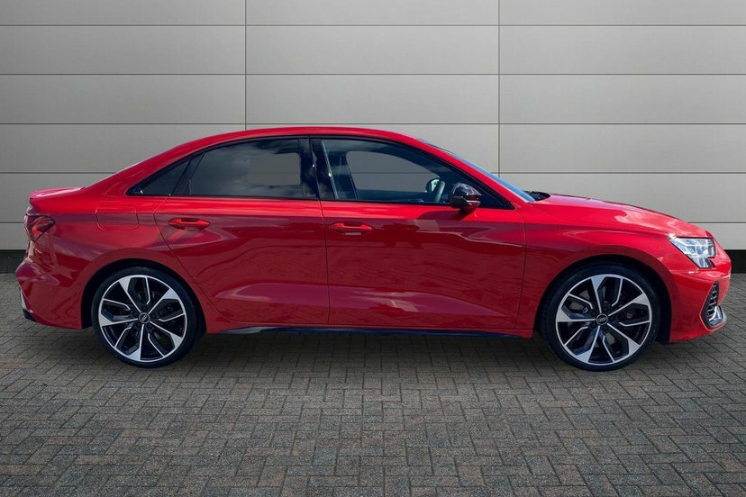 Audi S3 2.0 Tfsi Black Edition Saloon S Tronic Red #4