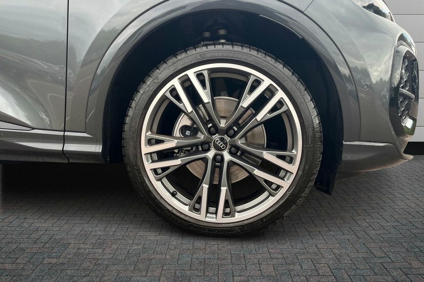 Audi Q5 2.0 Tdi Black Edition Sportback S Troni Grey #5