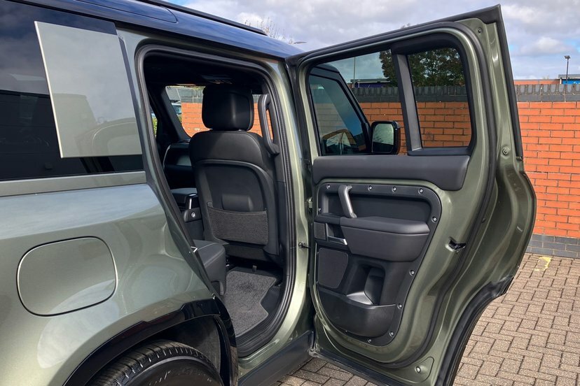Land Rover Defender 110 3.0 D350 X-dynamic Hse 110 Black #28
