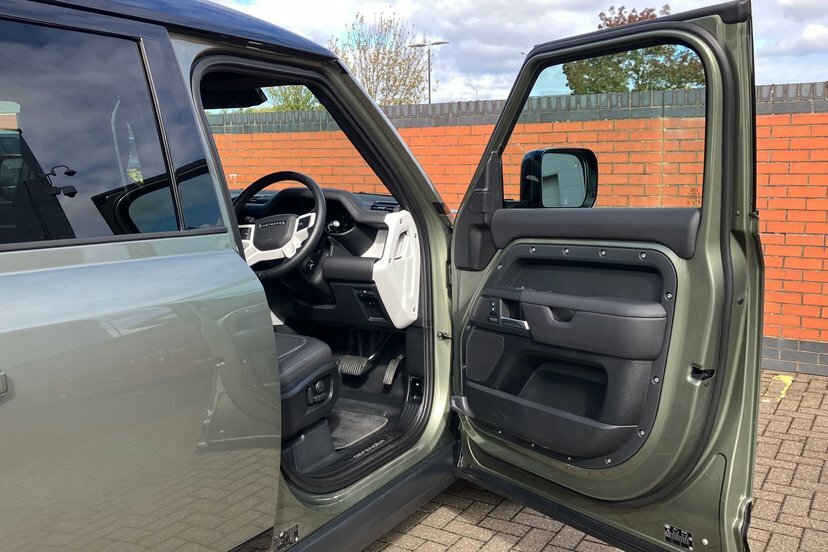 Land Rover Defender 110 3.0 D350 X-dynamic Hse 110 Black #22