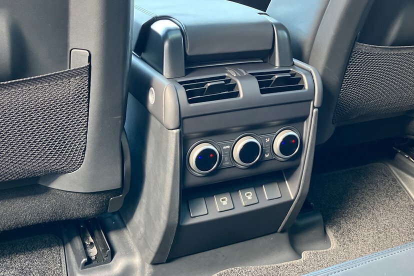 Land Rover Defender 110 3.0 D350 X-dynamic Hse 110 Black #18