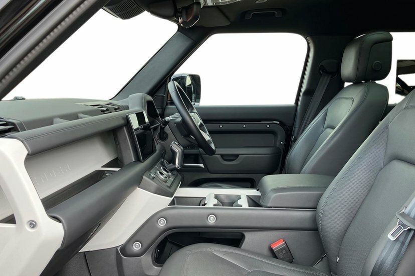 Land Rover Defender 110 D300 Mhev X-dynamic Hse Black #3