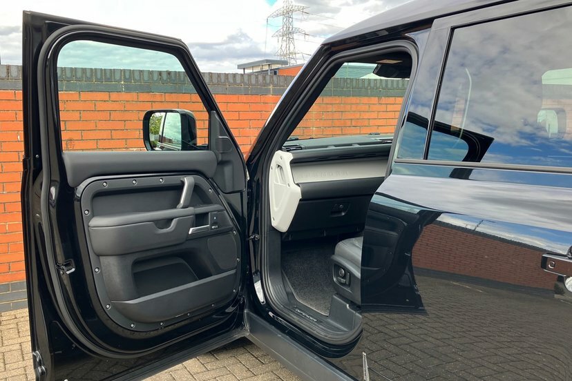 Land Rover Defender 110 D300 Mhev X-dynamic Hse Black #22