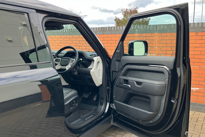 Land Rover Defender 110 D300 Mhev X-dynamic Hse Black #32