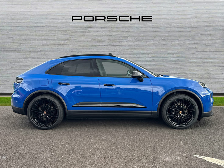 Porsche Macan 100Kwh Suv 360 Ps Blue #3