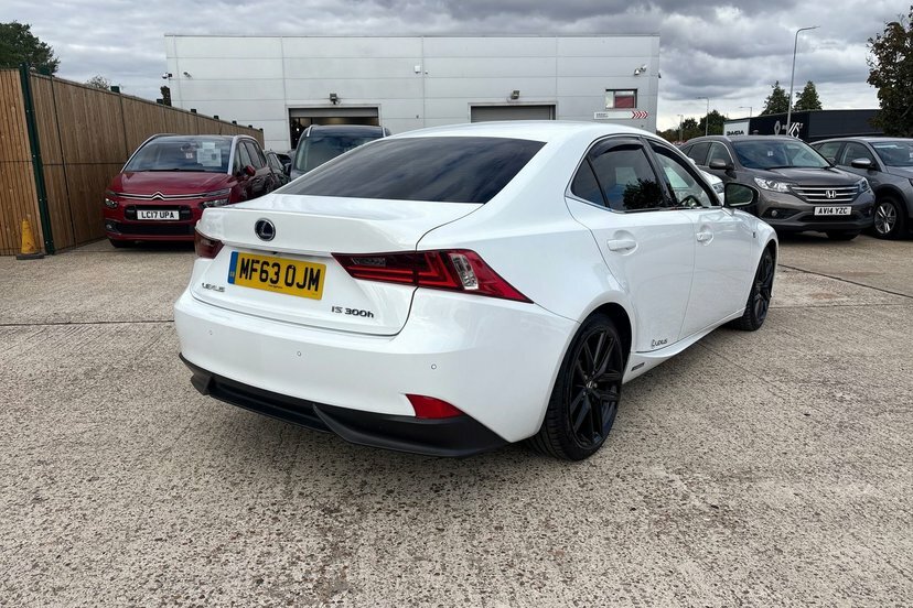 Lexus IS Saloon 2.5 Luxury E-cvt Euro 5 Ss 201363 Silver #23