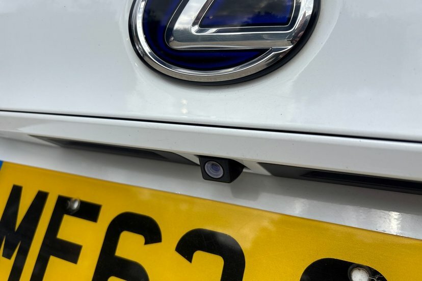 Lexus IS Saloon 2.5 Luxury E-cvt Euro 5 Ss 201363 Silver #22