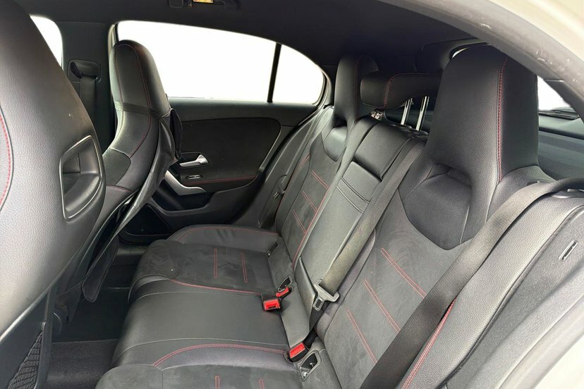 Mercedes-Benz A Class 1.3 A 180 Se 135 Bhp Red #10