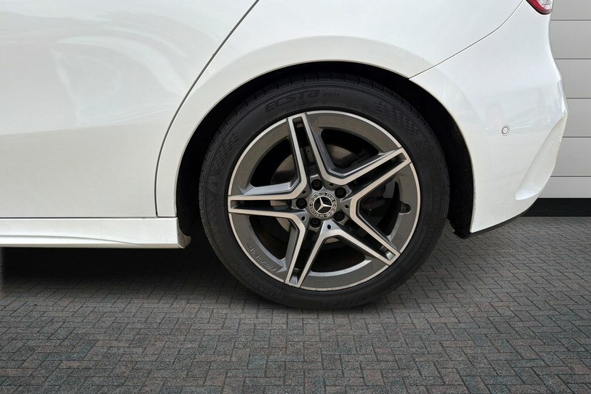 Mercedes-Benz A Class 2.0 A220 Amg Line Premium Hatchback 7 White #5