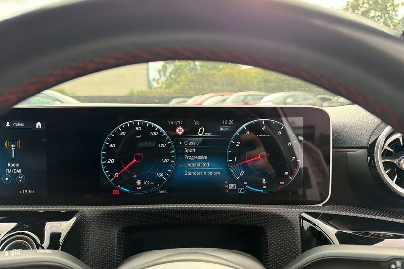 Mercedes-Benz A Class 1.3 A 180 Se 135 Bhp Red #24