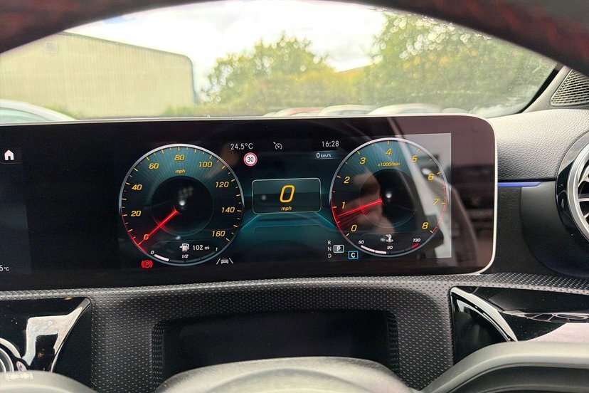 Mercedes-Benz A Class 1.3 A 180 Se 135 Bhp Red #21