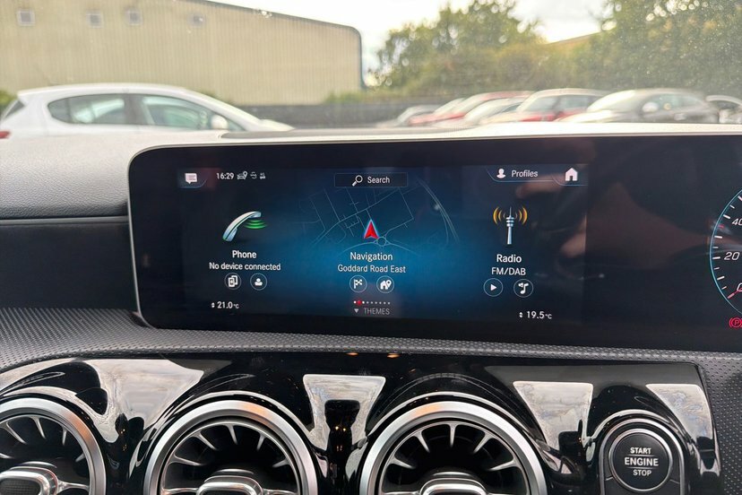 Mercedes-Benz A Class 1.3 A 180 Se 135 Bhp Red #26