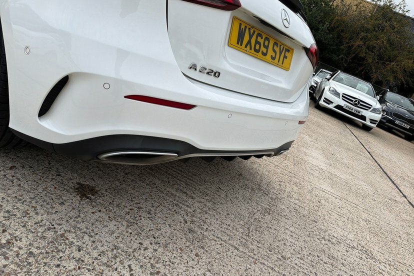 Mercedes-Benz A Class 1.3 A 180 Se 135 Bhp Red #39
