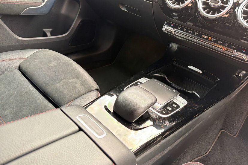 Mercedes-Benz A Class 1.3 A 180 Se 135 Bhp Red #16
